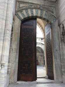 2015-11-25-fatih mosque door.3